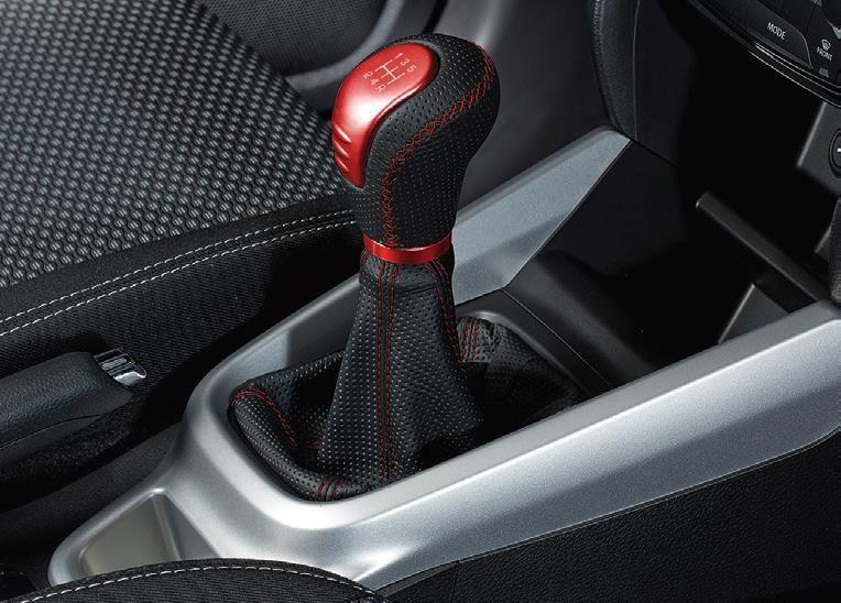 Suzuki Vitara Leather Gear Knob - Black/Silver
