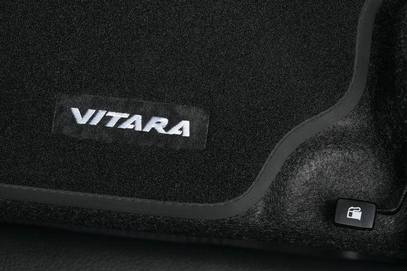 Suzuki Vitara Carpet Mat Set - Silver
