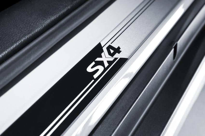 Suzuki S-Cross Door Sill Trim Set - Black/Silver