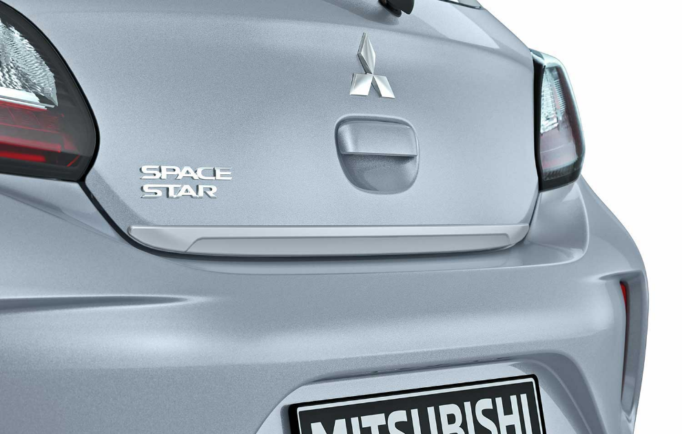 Mitsubishi Tailgate Garnish, Silver