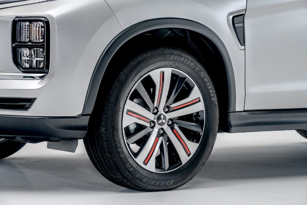 Mitsubishi Alloy Wheel Decals