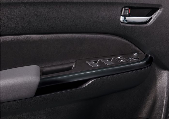 Suzuki Vitara Interior Door Trim Set - Black