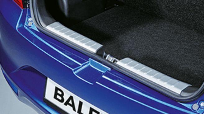 Suzuki Boot loading edge protector