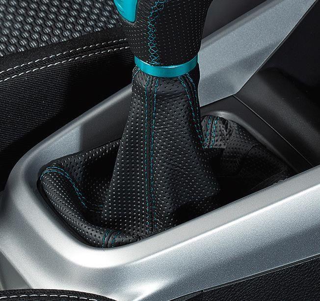 Suzuki Vitara Leather Gear Boot - Black/Turquoise