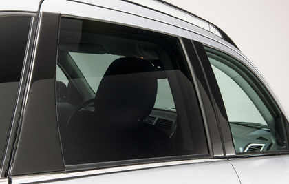 Mitsubishi Pillar Decoration, Piano Black