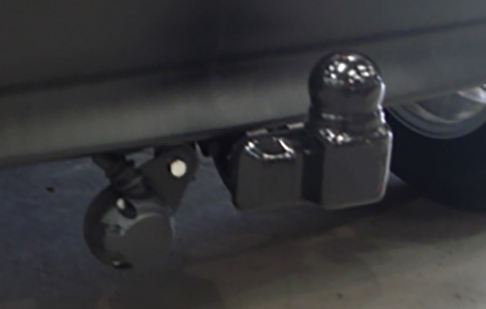 Mitsubishi Towbar Fixed Flange Type And 7-Pin Electrics