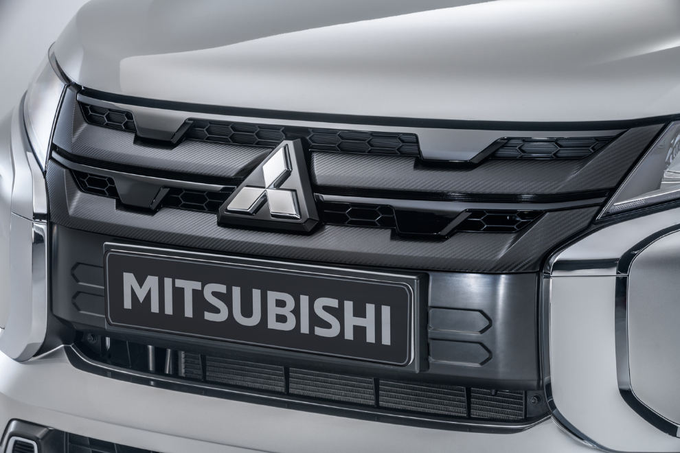 Mitsubishi Front Grille, Carbon Design