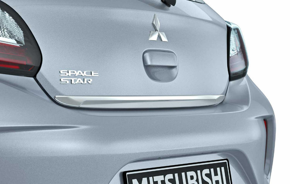 Mitsubishi Tailgate Garnish, Chrome