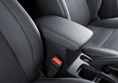 Suzuki Front centre armrest
