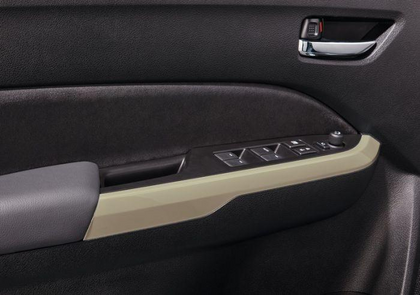 Suzuki Vitara Interior Door Trim Set - Ivory
