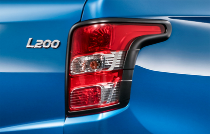 Mitsubishi Rearlamp Bezels - Black