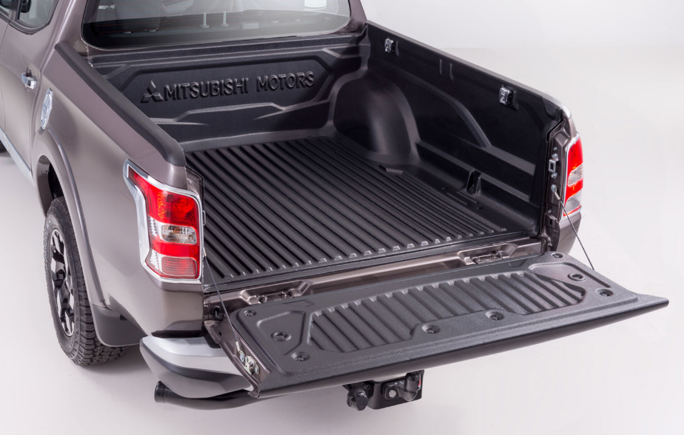 Mitsubishi L200 Bed Liner, Over Rail Type C/C