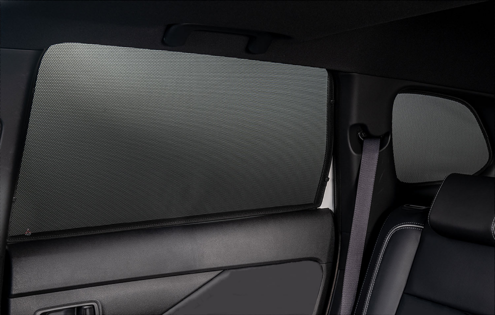 Mitsubishi Sunblind, Side Windows