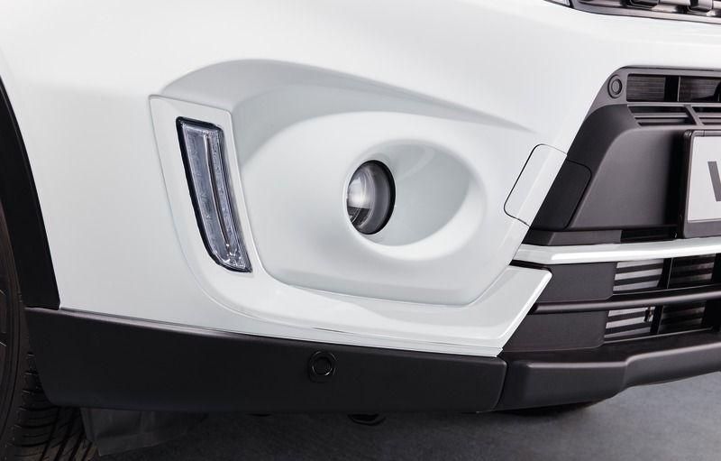 Suzuki DRL Bezel Set White